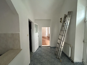 Vand spatiu ultracentral,Revolutiei(Teatru)in curte,parter, st.124 mp. - imagine 8