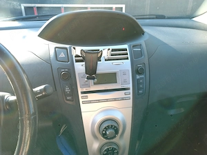 Vând Toyota Yaris 1.4 diesel,euro 4,2007 - imagine 8