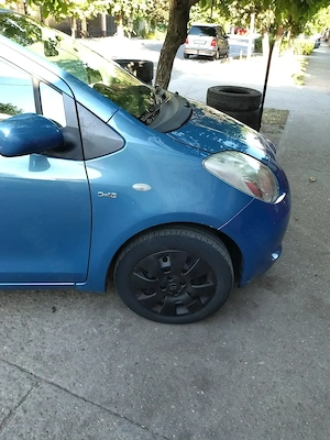 Vând Toyota Yaris 1.4 diesel,euro 4,2007 - imagine 2