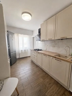 Vânzare 3 Camere 80 mp Bd. Mircea Vodă (Camera de Comerț) Centrala Bloc Monolit - imagine 11