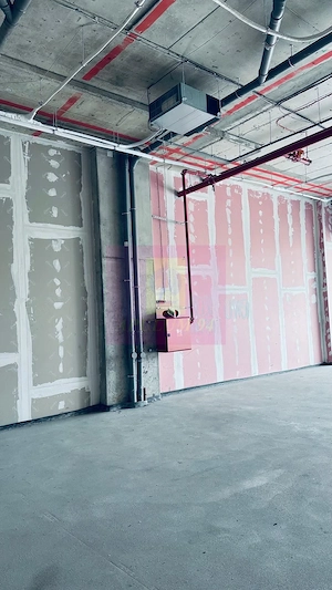 Spatiu comercial imobil nou Sebastian- Razoare. - imagine 3