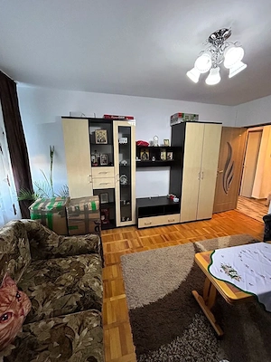 Vand apartament 2 camere decomandat, mobilat si utilat - imagine 3