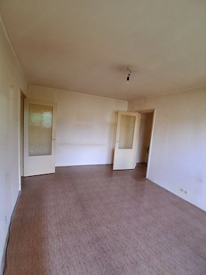 Apartamemt 3 camere sect 4 - imagine 2