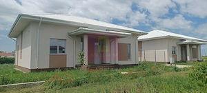 Gulia, casă nouă parter 4 camere, curte 514 mp - imagine 3