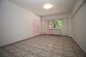 Apartament cu 3 camere de vânzare Decebal adiacent - imagine 8