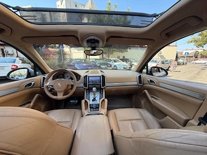 Porsche Cayenne S 2011 3.0i mild hybrid 380cp