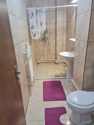Inchiriez apartament 2 camere parter zona Autogara  - imagine 4