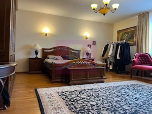 Eleganță, spațiu și confort într-o vilă deosebită, în inima Piperei - imagine 4