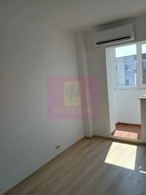 Garsonieră renovată- 33 MP LUJERULUI - imagine 2