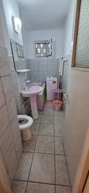 Apartament cu 2 camere de vanzare in Campina, parter - imagine 9