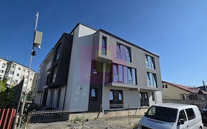Apartament NOU cu 4 camere de vanzare in Campina