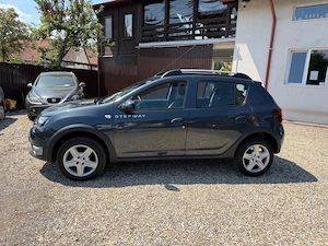 Dacia Sandero Stepway - An 2016 - Motor 0.9 TCe 90cp - Navigatie - Aer Conditionat - E5 - imagine 9