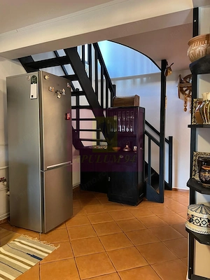 Vila cu 6 camere de vanzare in Brebu - imagine 9
