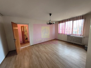 Drumul Taberei - Valea Ialomiței,  Apartament 3 camere în Bloc P+4