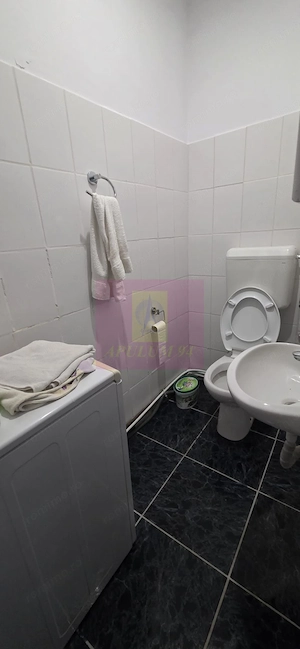 Apartament 2 camere de vanzare in Sinaia - imagine 6