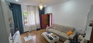 Apartament 2 camere de vanzare in Sinaia