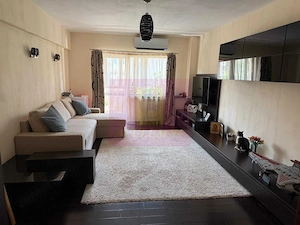 Apartament 4 camere bd Decebal stradal - imagine 1