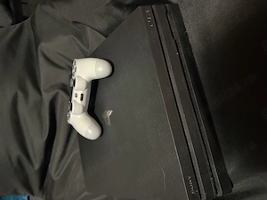 ps4 pro 1TB cu un singur controller 