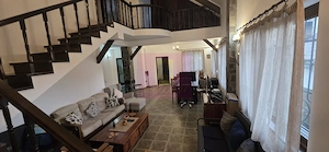 Vila in Sinaia cu parau in curte si view superb - imagine 6