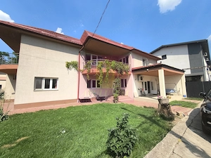 Vila de lângă Catedrala Ortodoxă ,,Sfânta Cuvioasă Parascheva"