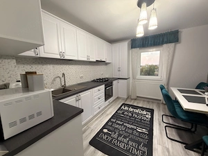 Apartament 3 camere, 74 mp, zona Garii - imagine 4