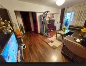 Apartament 3 camere Mihail Sebastian- Razoare.