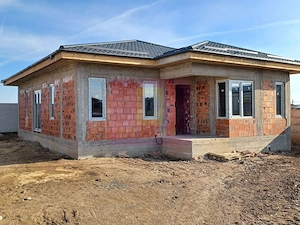 Dragomirești casă parter 4 camere 2 băi, terasă, apă, canalizare, gaze - imagine 4
