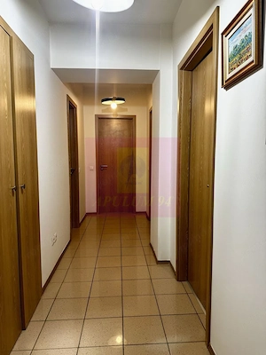 Apartament 3camere in complexul New Town Residence Dristor,parcare - imagine 4