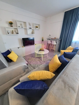 Apartament in prima linie parter cu vedere la mare.