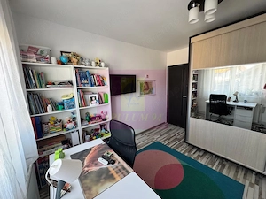 Apartament de vanzare in Campina, zona centrala - imagine 4