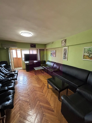 Apartament 3 camere Decebal stradal - imagine 2