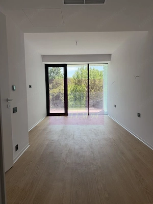 Apartament 4 camere ONE LAKE CLUB , LUX - imagine 2
