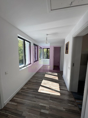 Casa de vanzare cu 2 apartamente in Azuga - imagine 12