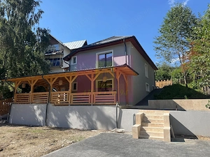 Casa de vanzare cu 2 apartamente in Azuga - imagine 19