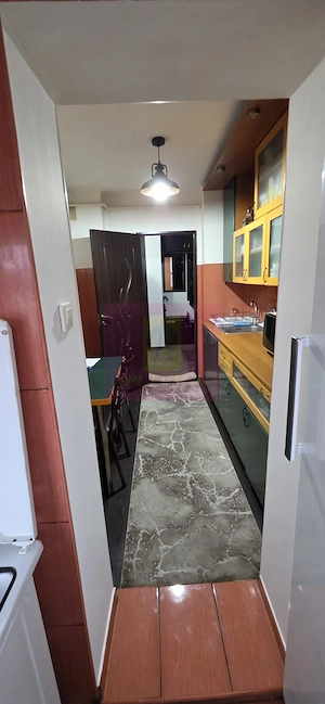 Apartament cu 2 camere de vânzare în Câmpina, zonă Central - imagine 11