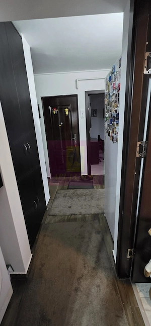 Apartament cu 2 camere de vânzare în Câmpina, zonă Central - imagine 13