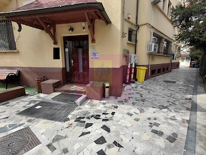 Vila individuala, Cotroceni-Facultatea de Medicina-20 camere - imagine 4