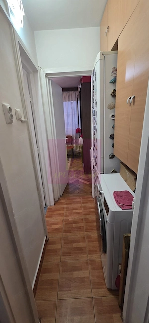 Apartament cu 3 camere de vanzare in Campina - imagine 11