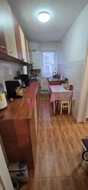 Apartament cu 3 camere de vanzare in Campina - imagine 13