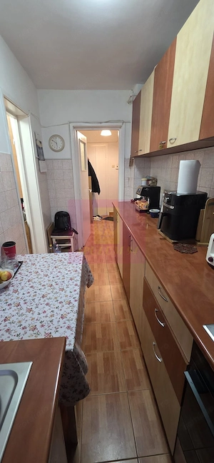 Apartament cu 3 camere de vanzare in Campina - imagine 12