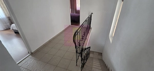 Vila de vânzare cu 8 camere și garaj in Busteni - imagine 12