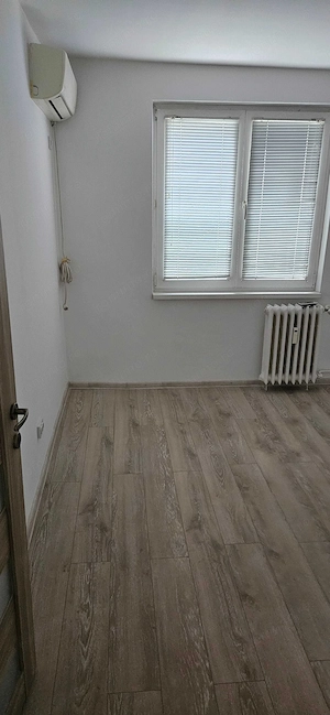 Apartament de vanzare 2 camere decomandat zona Diham Basarabia complet renovat 2026 - imagine 2