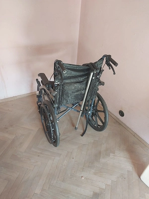 carucior persoane dizabilitati