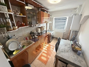Apartament 2 camere decomandat 1 Mai Parcul Romanescu etaj 3 56mp - imagine 2