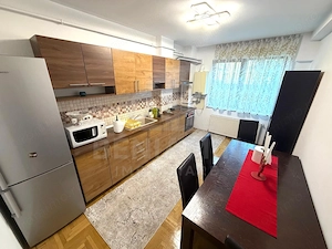 Apartament 2 camere 83mp parter cu gradina Stadion Ion Oblemenco 2007 - imagine 3