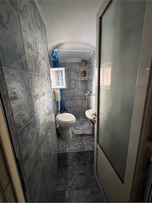 Apartament 2 camere renovat    zona Intim, str. Mărășești | Centrală proprie | Curte + parcare - imagine 2