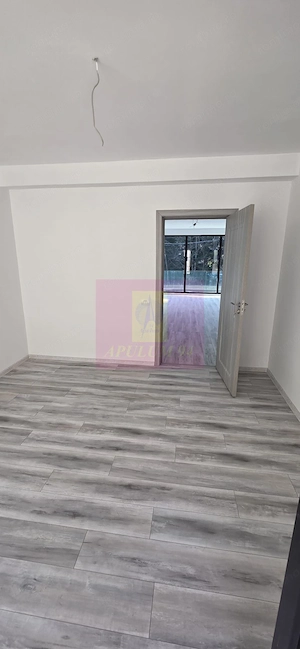 Apartament 3 camere de vânzare la Sinaia - imagine 5