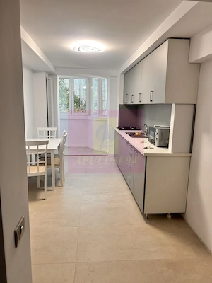 Vanzare apartament 3 camere Decebal, metrou, parking - imagine 5