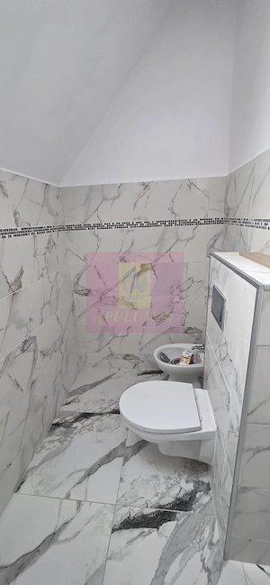 Vila de vanzare cu 4 camere in Brebu - imagine 12
