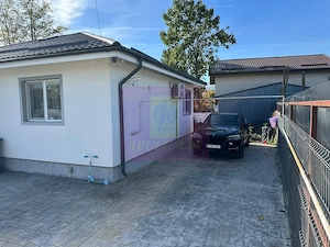 Casă 3 camere + dependințe, curte 380, Săbăreni - imagine 2